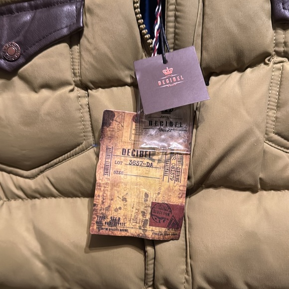 Men’s Decibel Down full Zip Button Puffer Vest Sz XL color olive green - Brown - Picture 2 of 6